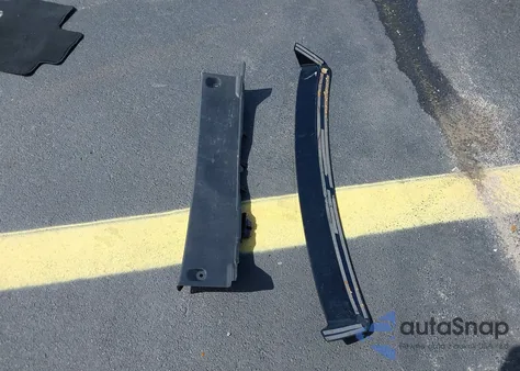 2020 Toyota Corolla Se from USA, damaged, VIN JTDS4RCE3LJ008570